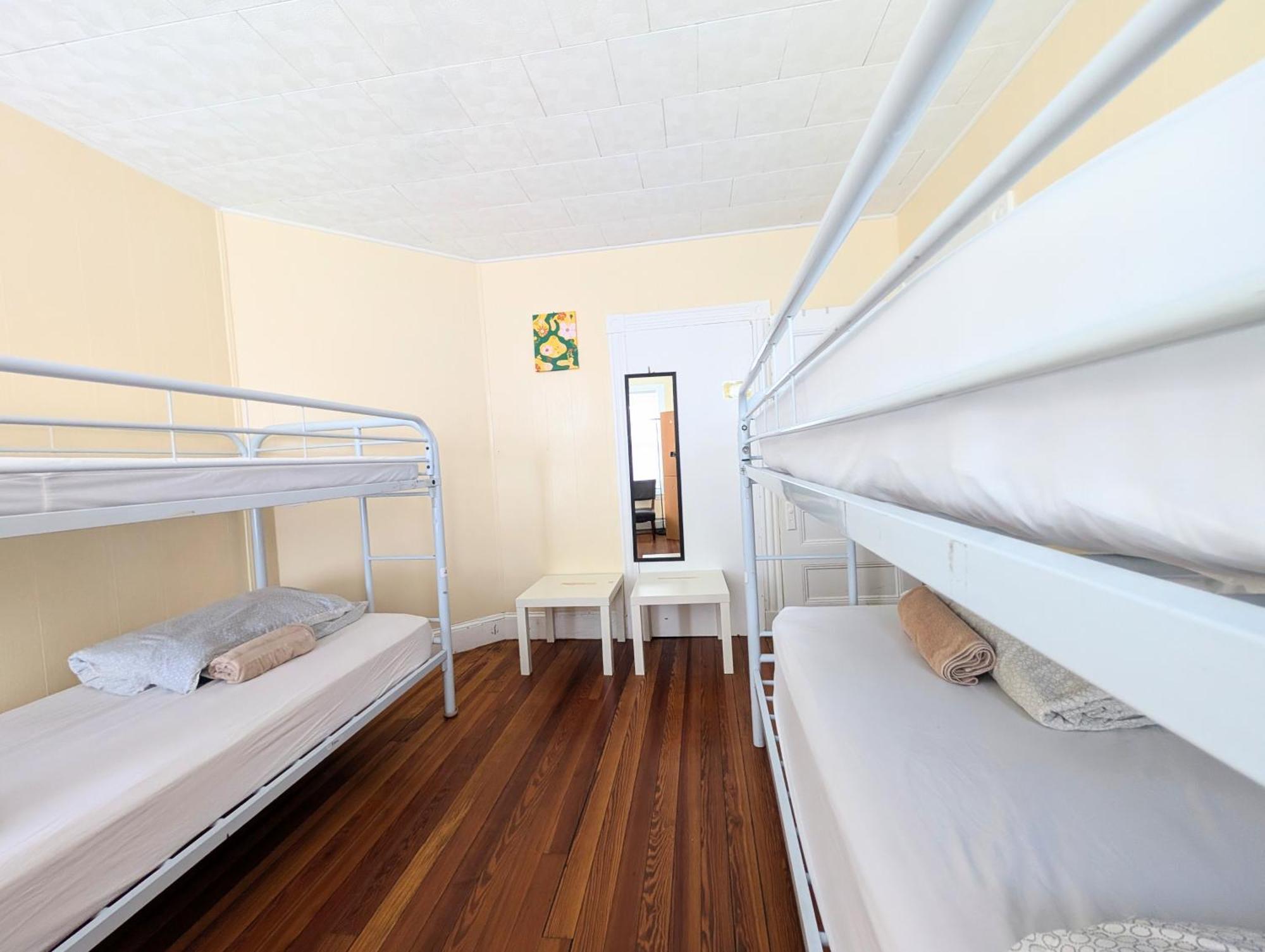 Bunk Bed in Mixed Dormitory Room